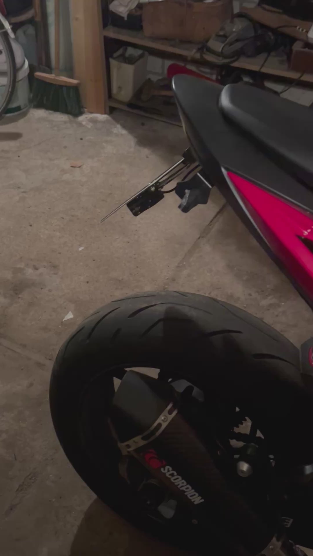 Adjustable license plate mount